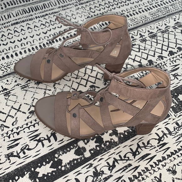 naturalizer n5 comfort heels